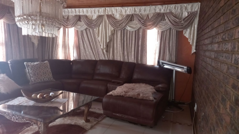 House to rent in Waldrift - 1VT1733423 House to rent in Waldrift - 1VT1733423