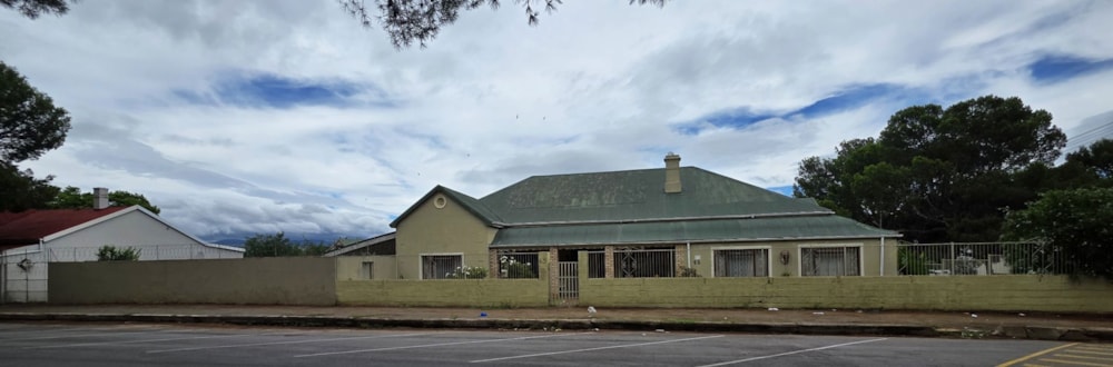 House for sale in Cradock - 1KK1733458 House for sale in Cradock - 1KK1733458