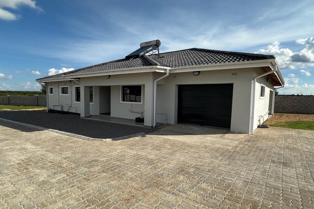 Townhouse for sale in Bulawayo, Zimbabwe - 3ZB1733492