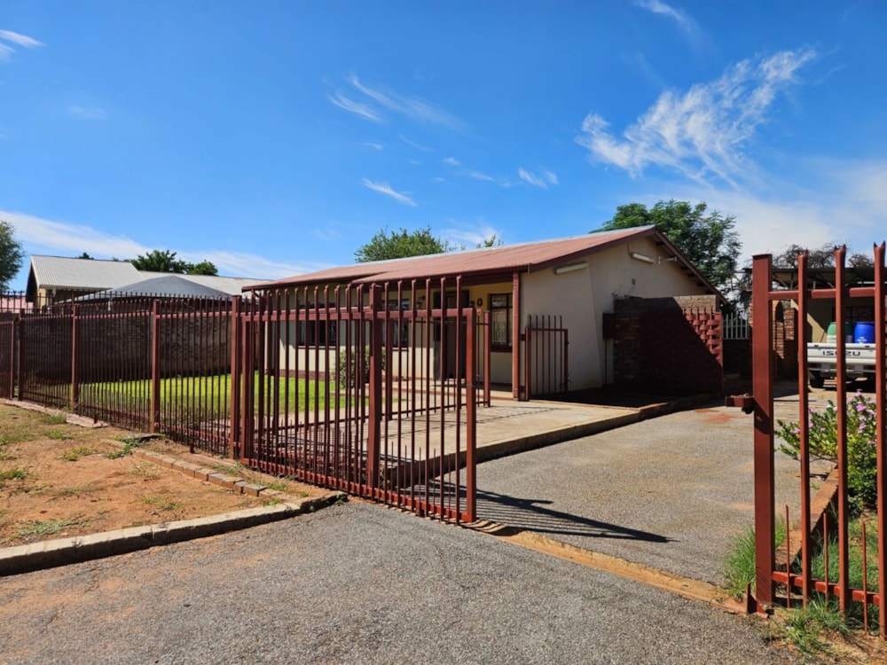 House to rent in Kuruman - 1RN1733508