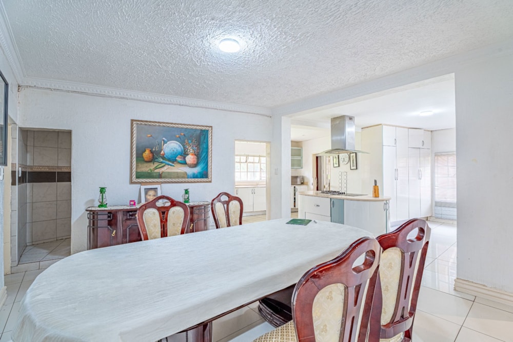 Double-storey house for sale in President Park - MR1733710