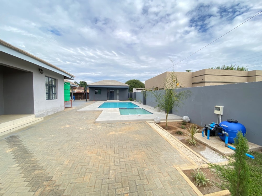 House to rent in Tlokweng, Botswana - 3BO1733521