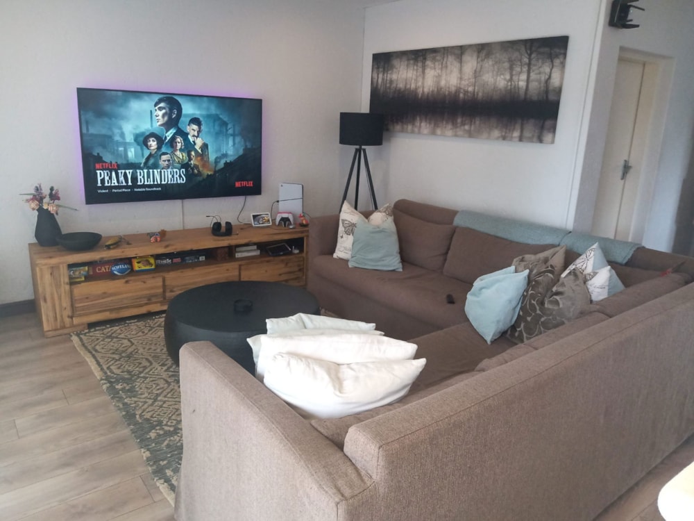 Apartment to rent in Sunninghill Gardens - FYL1734239