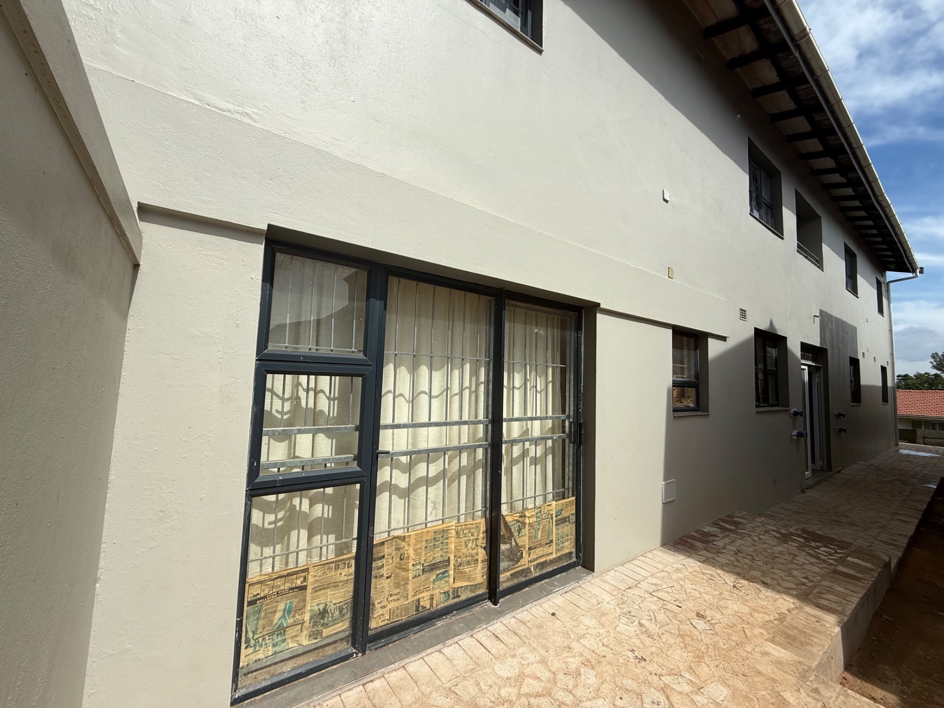 House let in Effingham Heights - 1ND1733532