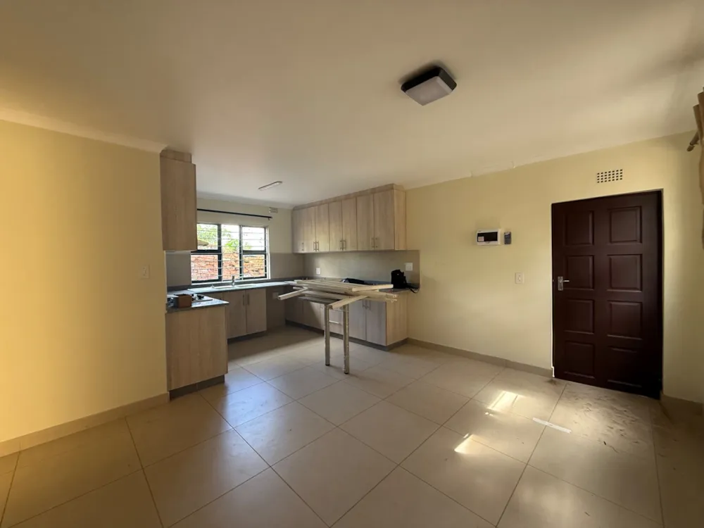 House let in Effingham Heights - 1ND1733532 House let in Effingham Heights - 1ND1733532