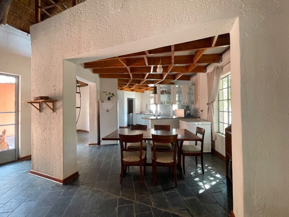 Bungalow for sale in Phakalane, Botswana - 3BO1733537