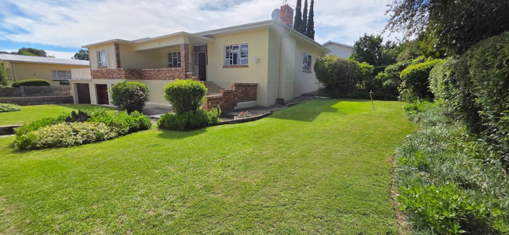 House for sale in Cradock - 1KK1733650 House for sale in Cradock - 1KK1733650