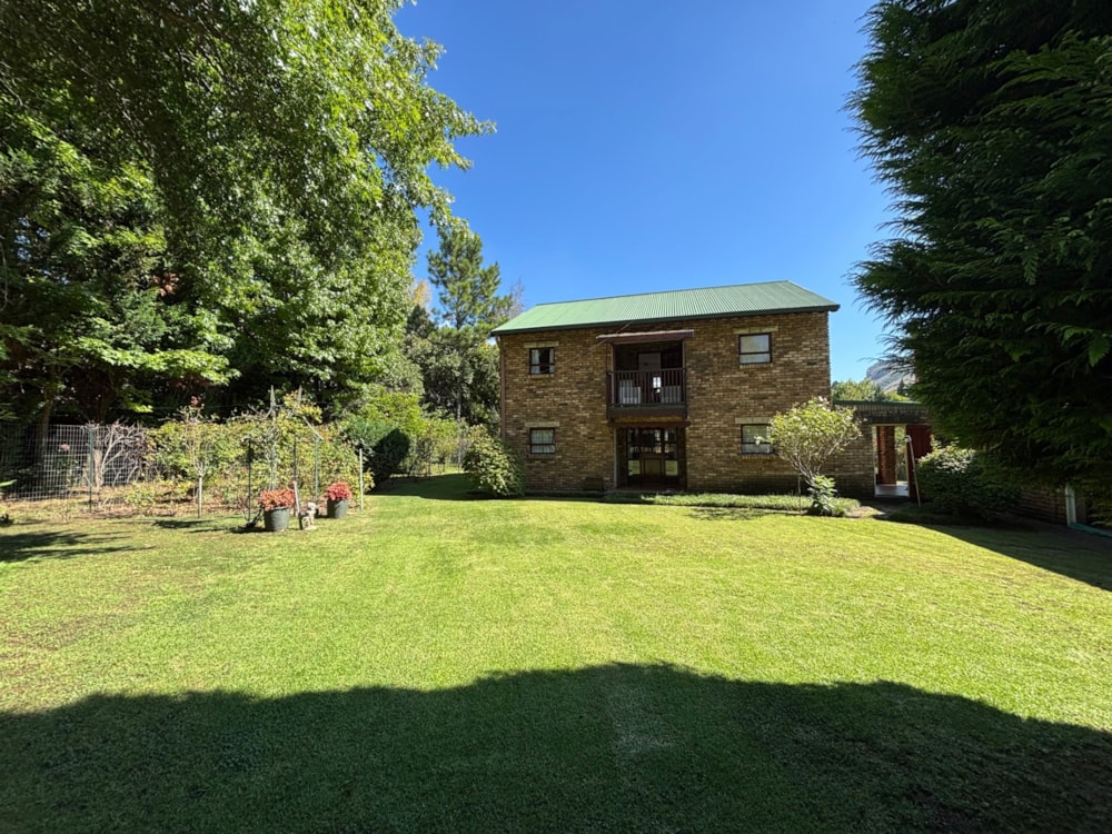 Double-storey house for sale in Clarens - 1CS1733640