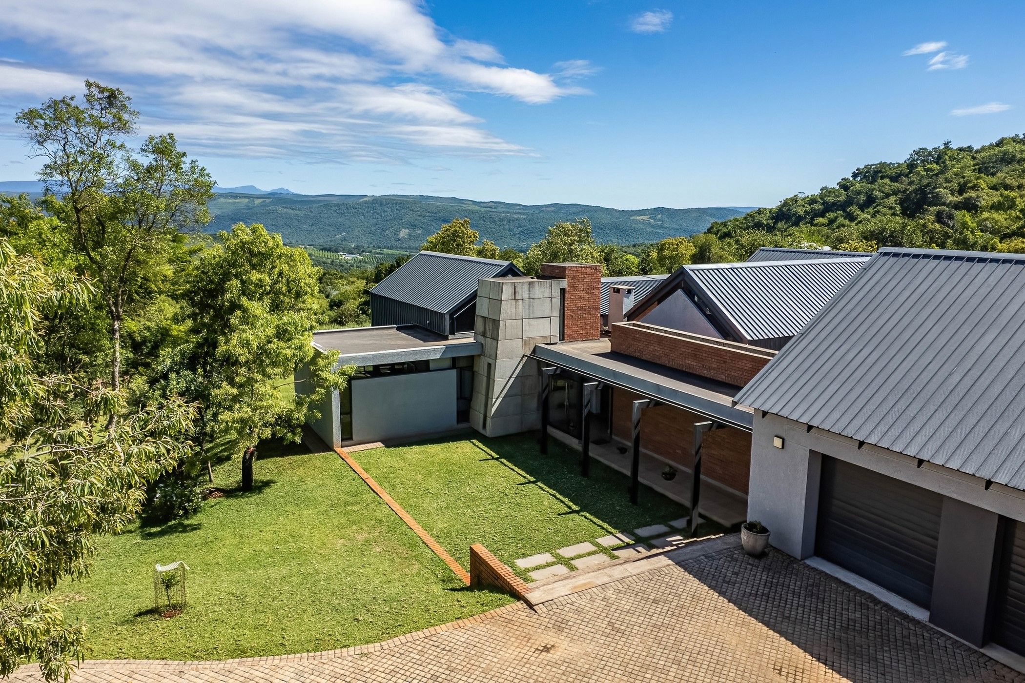 House for sale in Hazyview - 1WR1733904