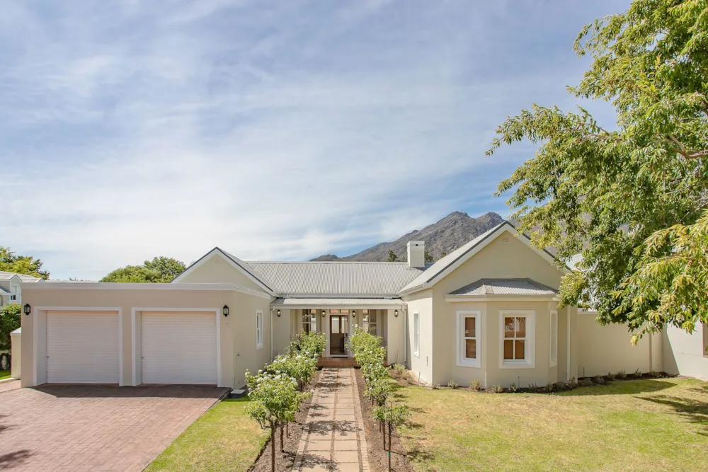 House let in Franschhoek - FWL1733763 House let in Franschhoek - FWL1733763