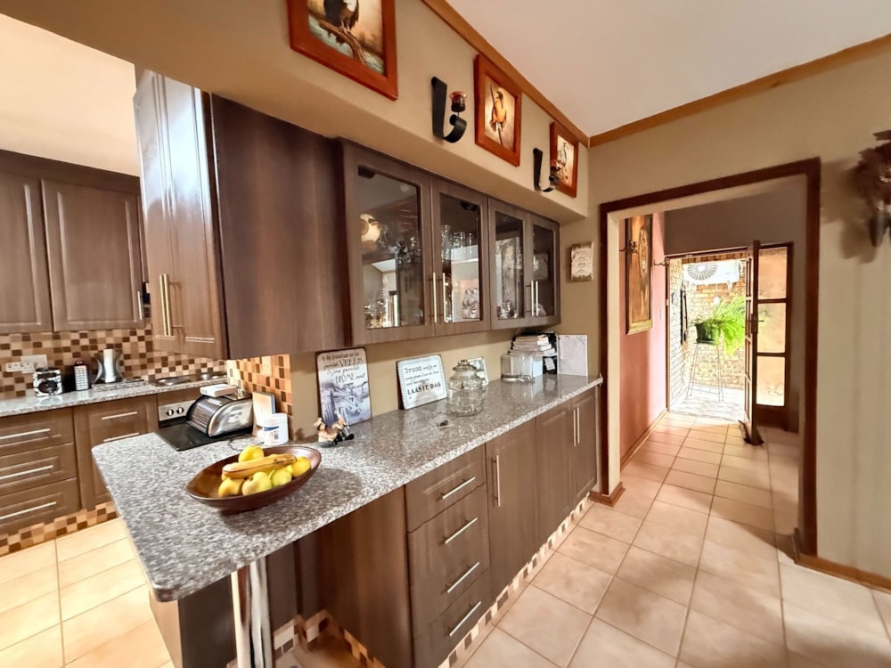 Townhouse for sale in Gholfsig - 1MD1733848