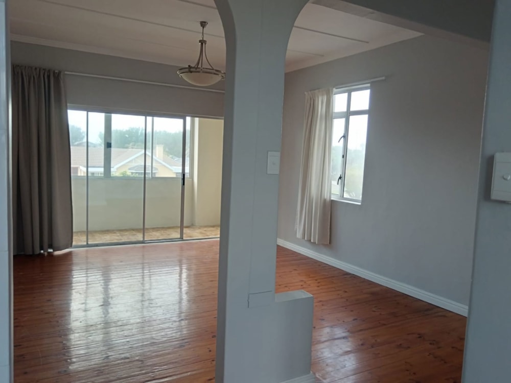 Apartment to rent in Summerstrand - 1PLZ1733876