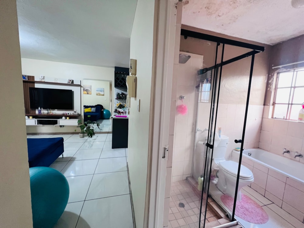 Apartment to rent in Model Park - 1WD1733909