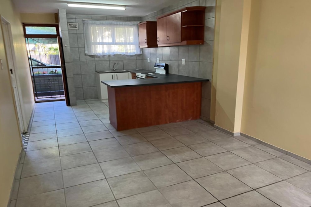 Apartment to rent in Amanzimtoti - 1WB1733922