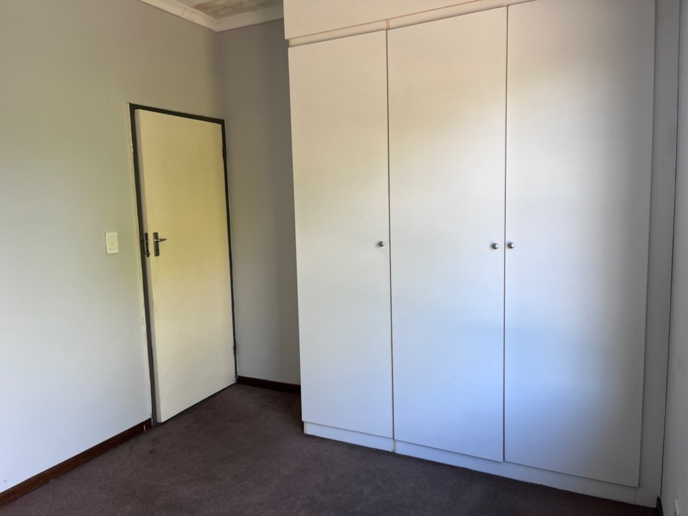 Apartment for sale in Sunnyridge, Newcastle - 1NW1743847 Apartment for sale in Sunnyridge, Newcastle - 1NW1743847
