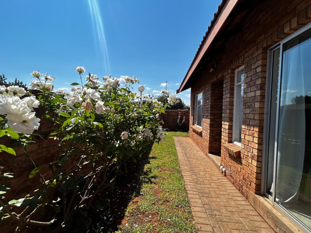 Townhouse for sale in Riviera, Kimberley - 1KJ1734608 Townhouse for sale in Riviera, Kimberley - 1KJ1734608