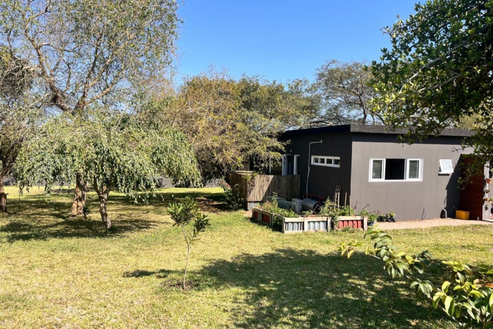 Beachfront villa for sale in Praia do Bilene, Gaza, Mozambique - 3MQ1733976