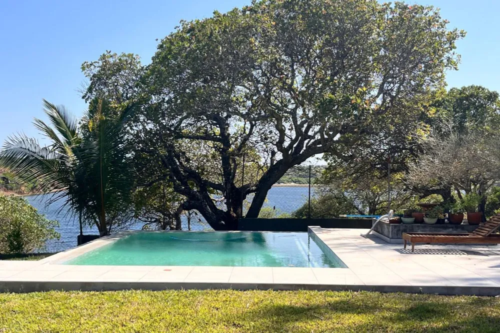 Lakefront villa for sale in Praia do Bilene, Gaza, Mozambique - 3MQ1733976 Lakefront villa for sale in Praia do Bilene, Gaza, Mozambique - 3MQ1733976