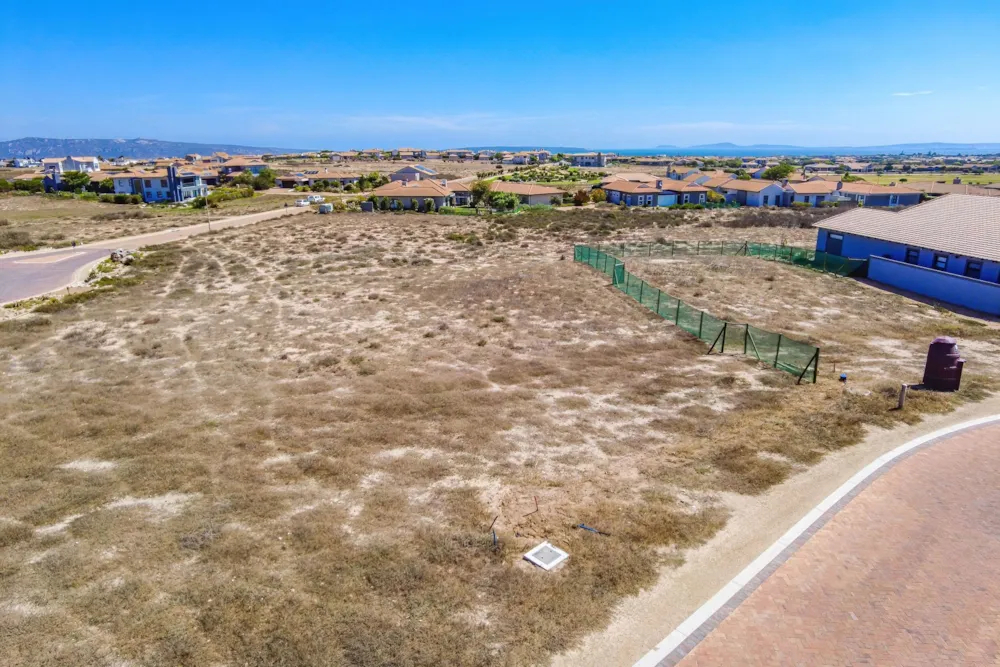 Residential vacant land for sale in Langebaan Country Estate - LA1735261 Residential vacant land for sale in Langebaan Country Estate - LA1735261