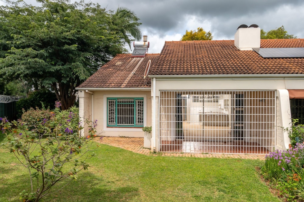 Garden retirement home to rent in Borrowdale, Zimbabwe - 3ZB1733982