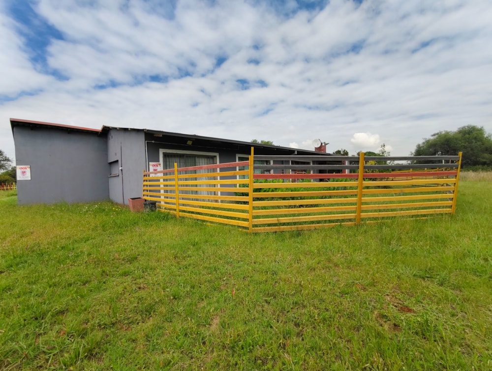 Smallholding for sale in Mullerstuine - 1VT1734034