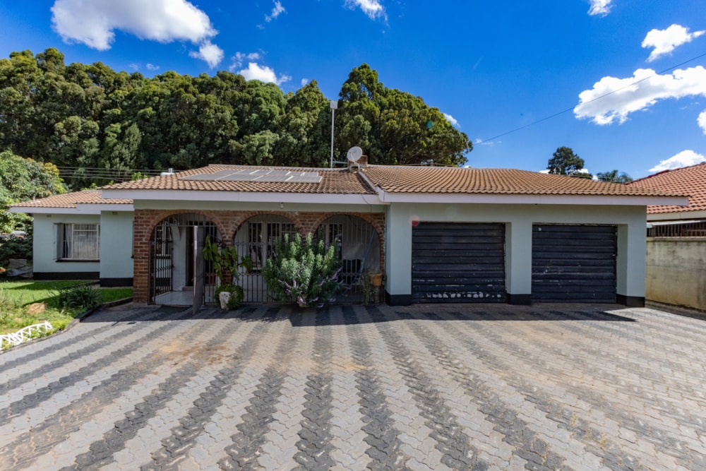 House for sale in Tynwald, Zimbabwe - 3ZB1735335 House for sale in Tynwald, Zimbabwe - 3ZB1735335