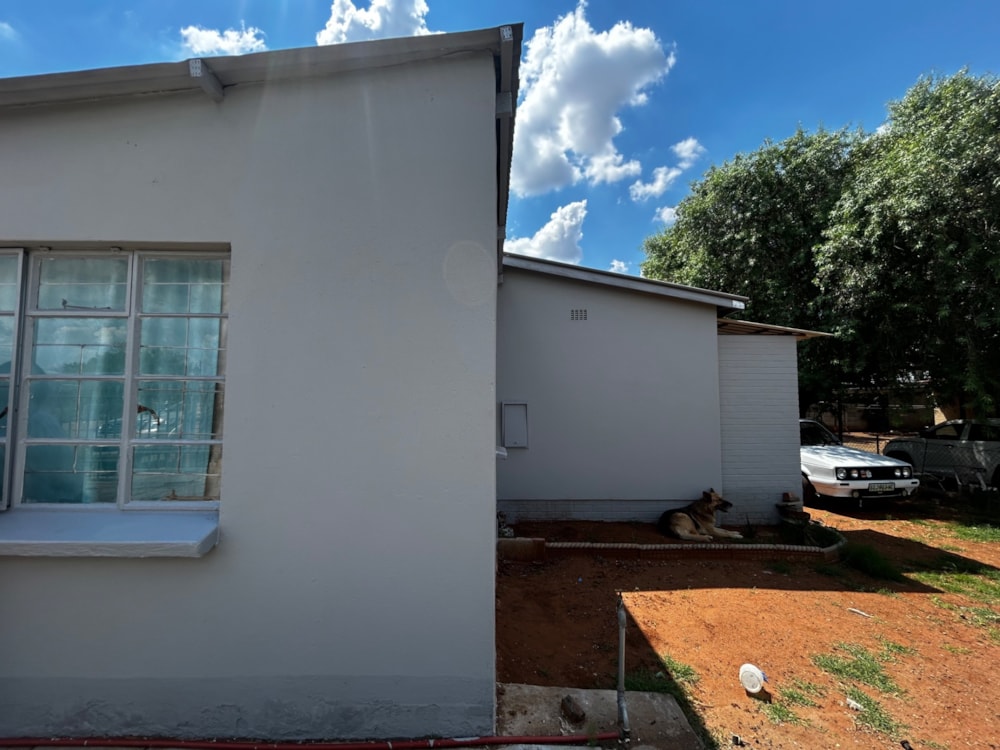 House for sale in Beaconsfield - 1KJ1734111