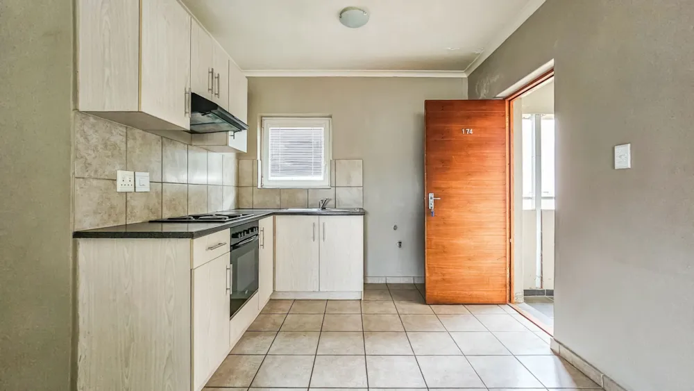 Apartment let in Klein Drakenstein - TKL1734129