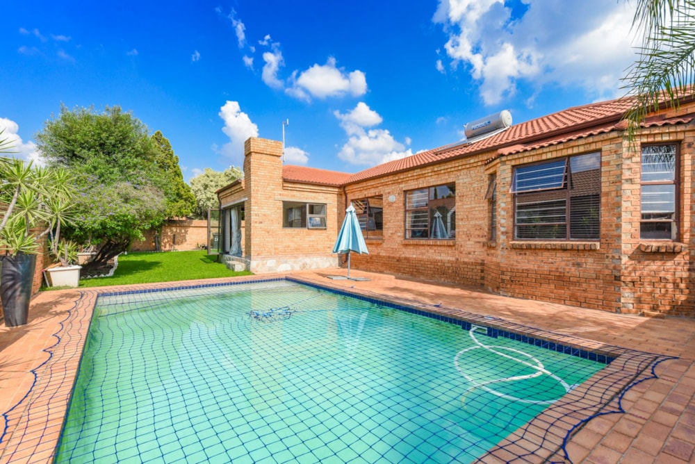 Cluster for sale in North Riding - FW1735488 Cluster for sale in North Riding - FW1735488