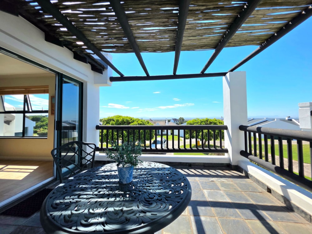 Double-storey house for sale in Village - 1SA1734206