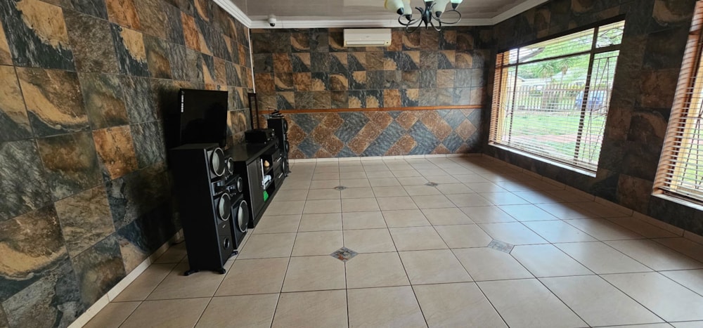 House for sale in Sonlandpark - 1VT1734247