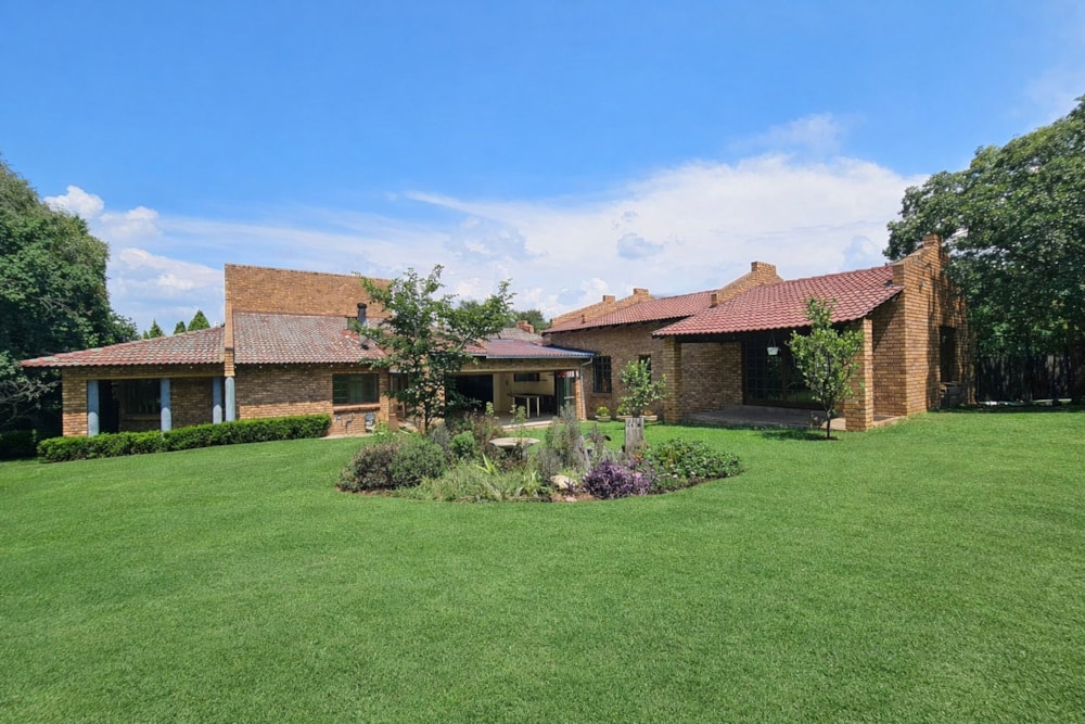 Double-storey house for sale in Jordaan Park - 1SP1734650