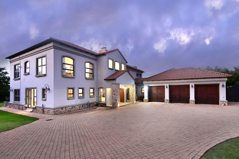 Double-storey house sold in Carlswald Estate - MR1734402 Double-storey house sold in Carlswald Estate - MR1734402