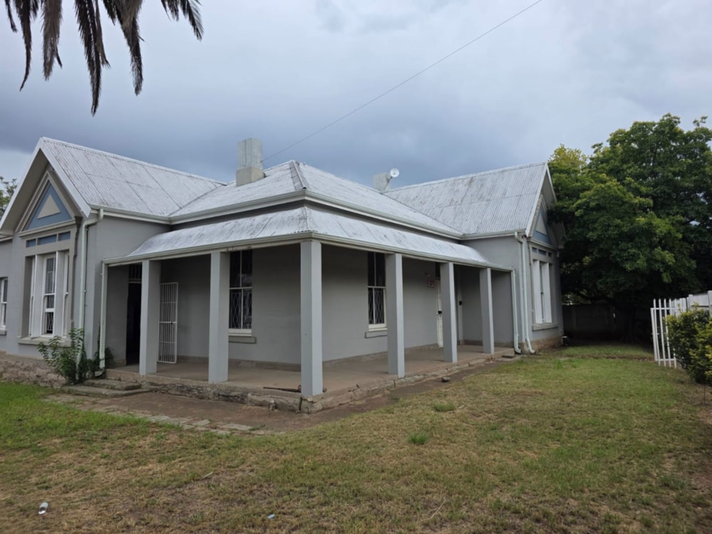 Commercial Building to rent in Queenstown - 1MH1734245