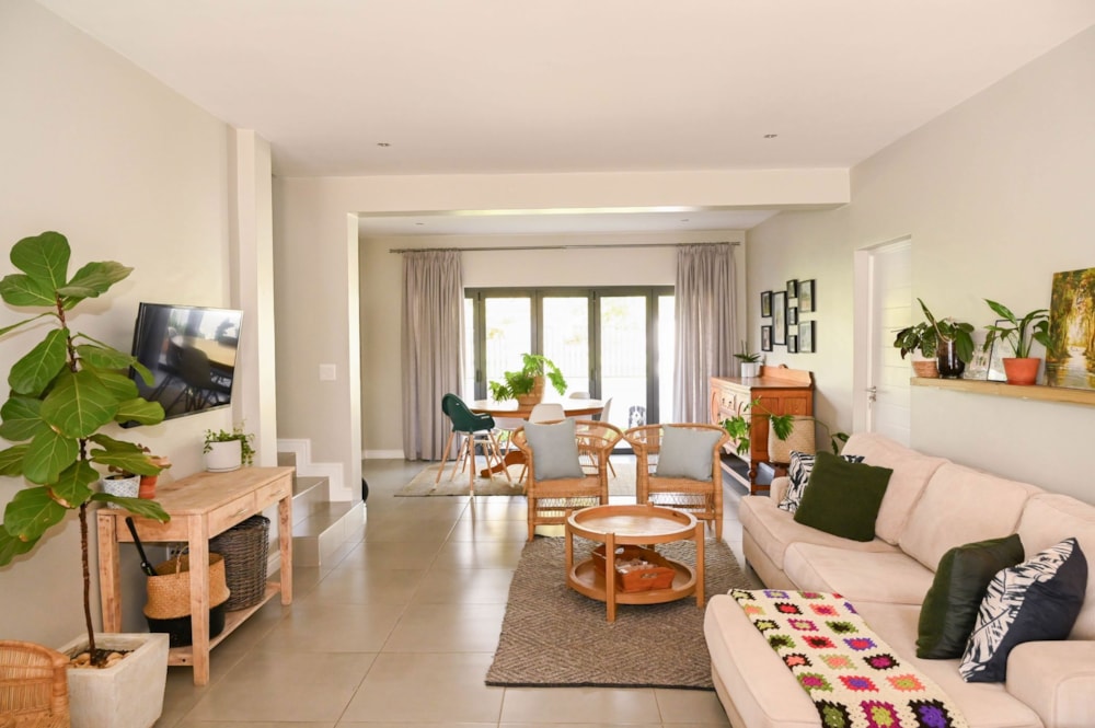 House for sale in Croydon Gardens Estate - SW1734455