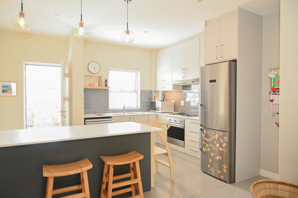 House for sale in Croydon Gardens Estate - SW1734455