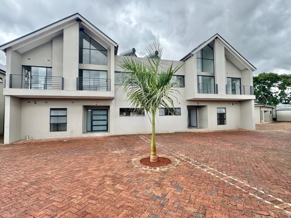 Double-storey apartment to rent in Quinnington, Zimbabwe - 3ZB1734363