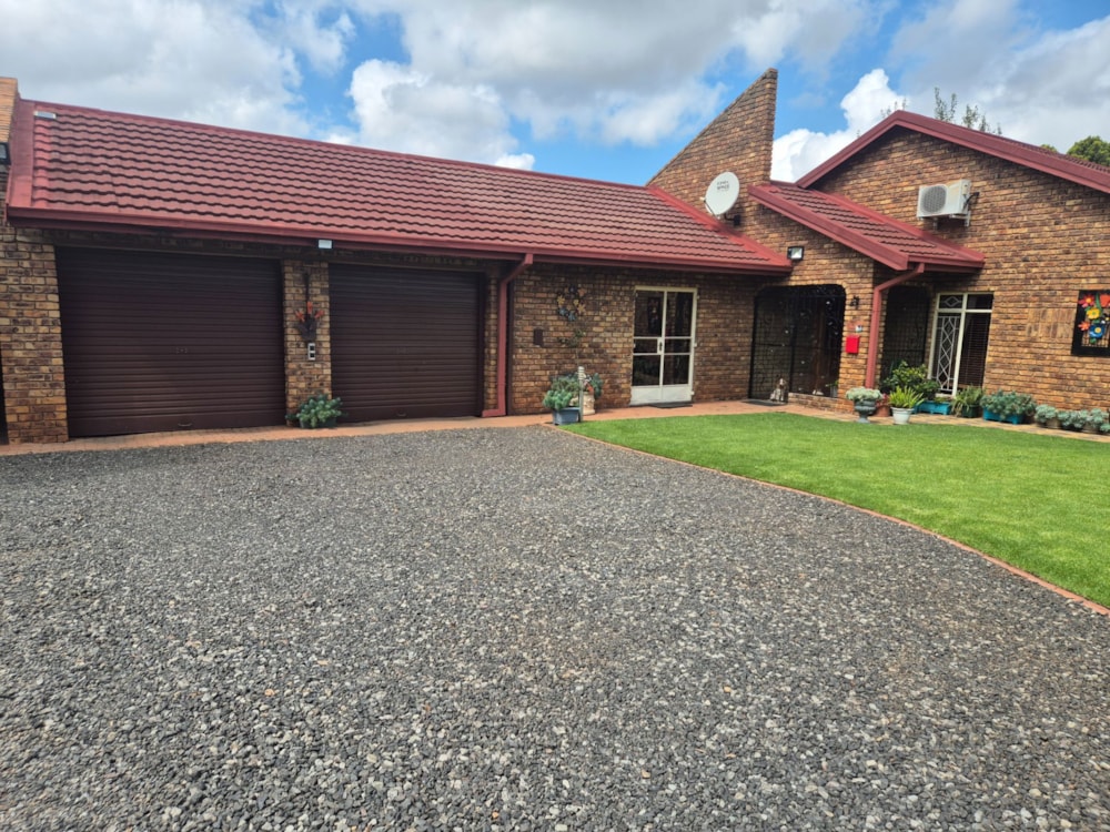 House for sale in Dennesig, Middelburg, Mpumalanga - 1MD1734453