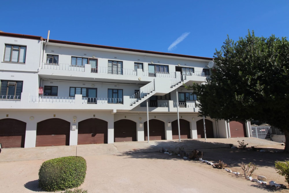 Apartment for sale in Velddrif - LA1734657