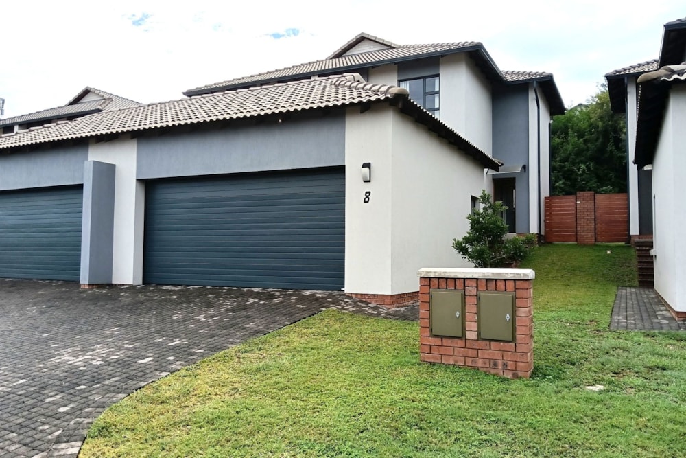 Double-storey house for sale in Stonehenge - 1NS1734545