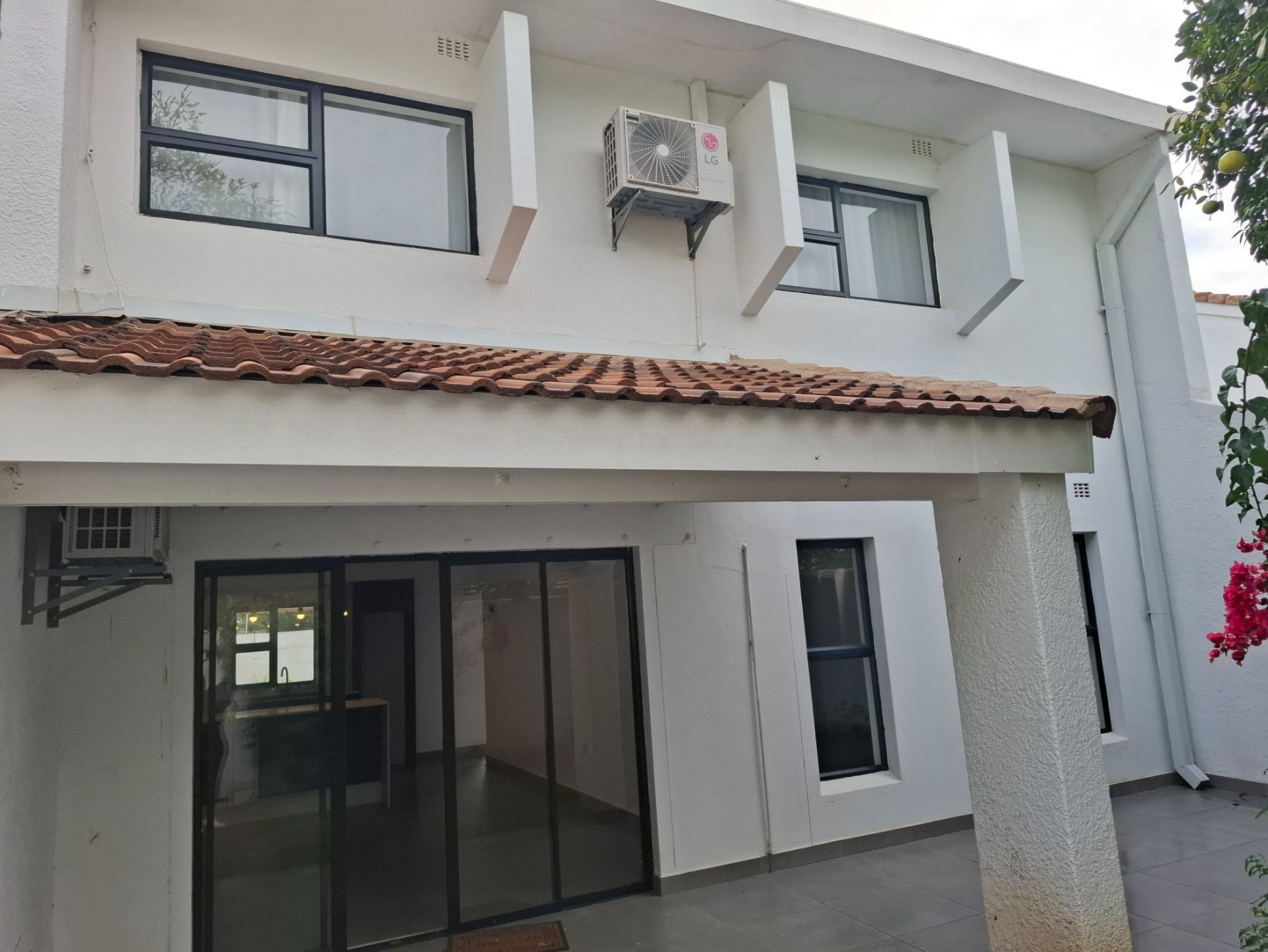 Apartment to rent in Extension 11, Botswana - 3BO1734757