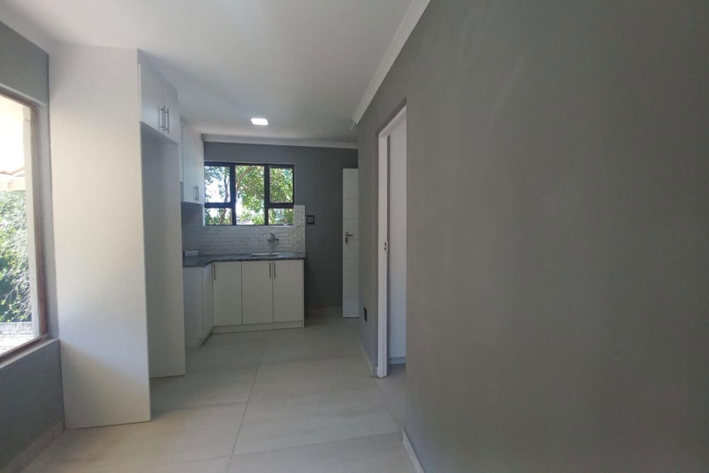 Cottage to rent in Berea West - 1WP1734593