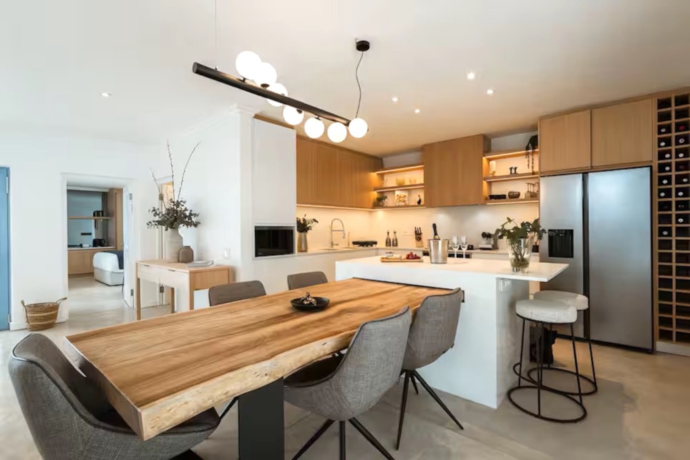 Double-storey house to rent in Big Bay - 1TV1734726