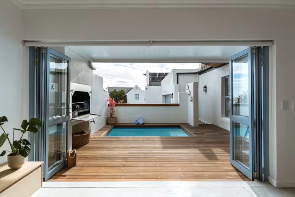 Double-storey house to rent in Big Bay - 1TV1734726