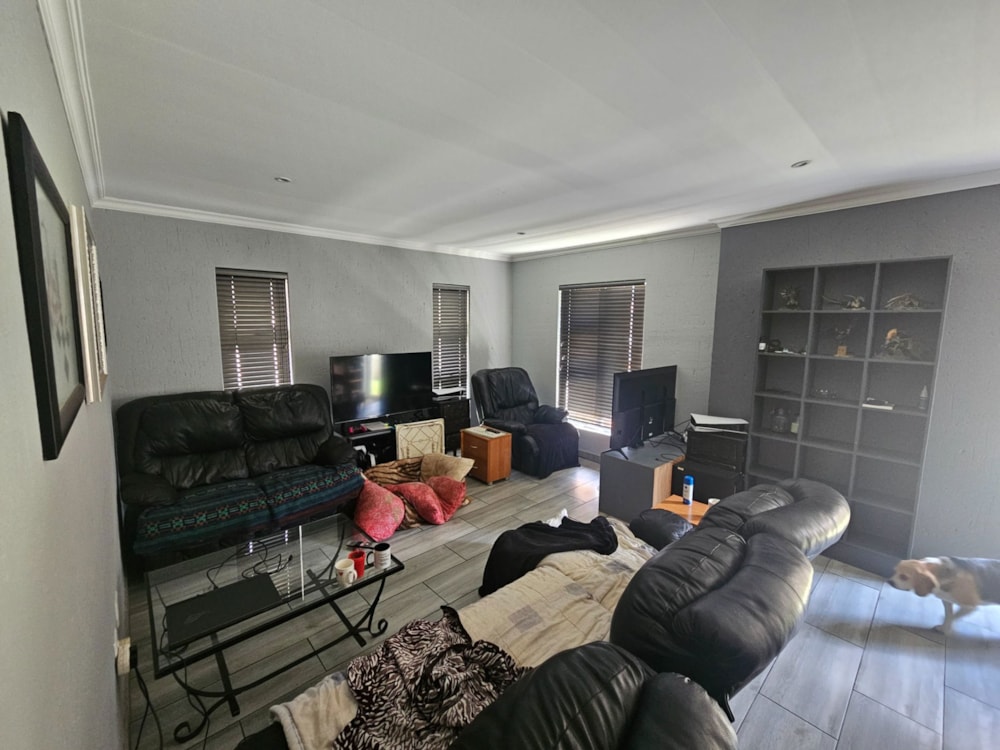 Security estate home for sale in Duncanville - 1VT1734735