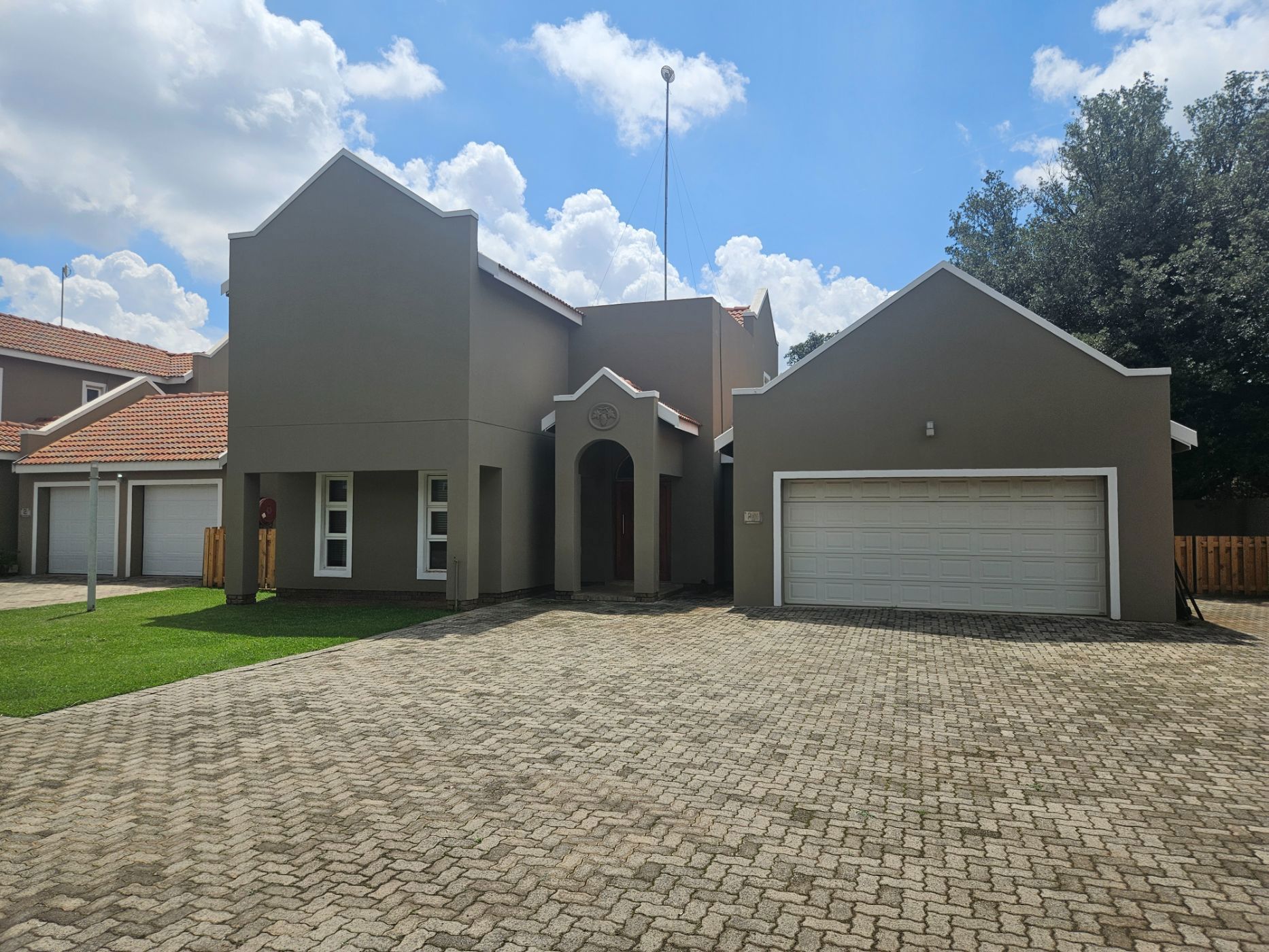 Security estate home for sale in Duncanville - 1VT1734735