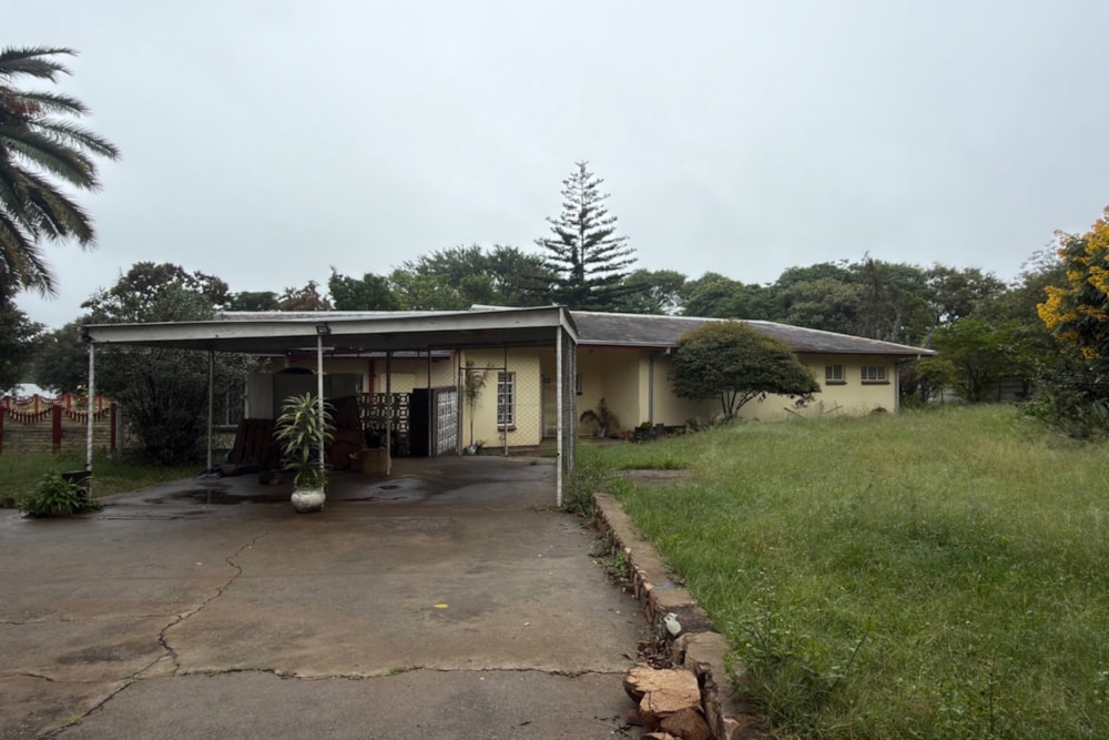 House for sale in Burnside, Bulawayo, Zimbabwe - 3ZB1734769 House for sale in Burnside, Bulawayo, Zimbabwe - 3ZB1734769