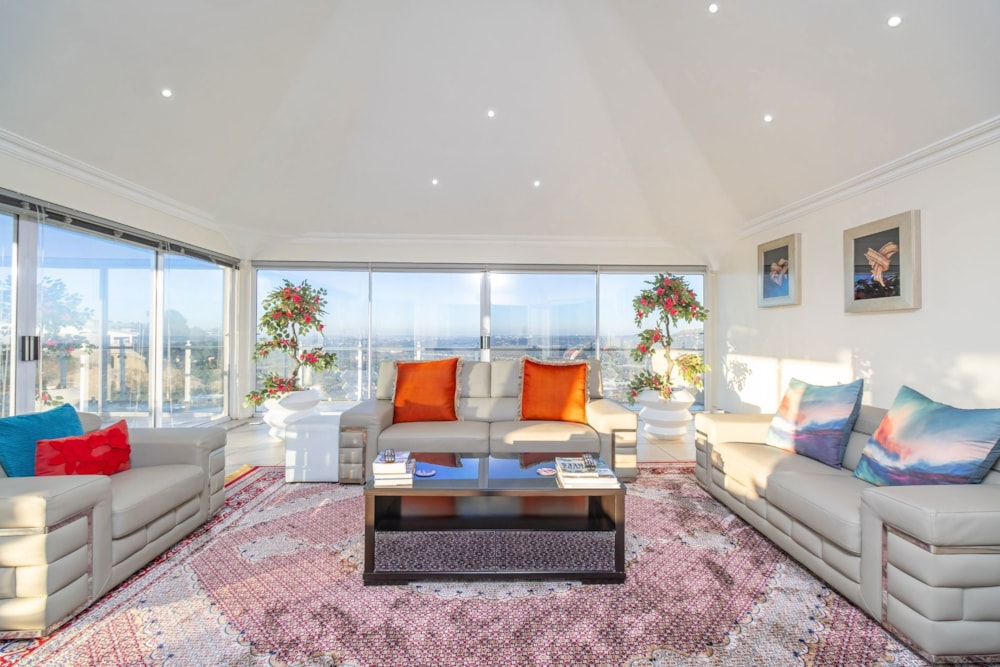 Double-storey house for sale in Constantia Kloof - RAN1734817