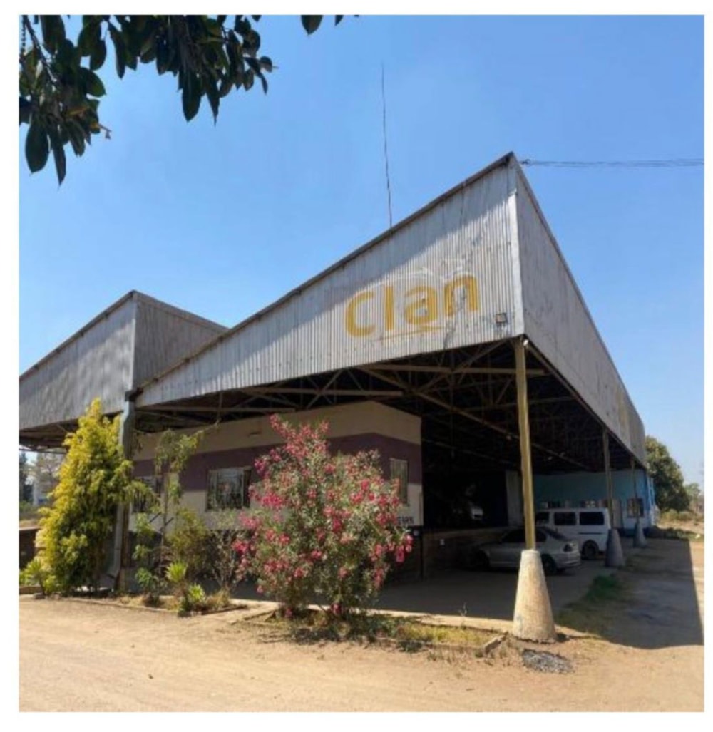 Commercial industrial property for sale in Kwekwe, Zimbabwe - 3ZB1734829