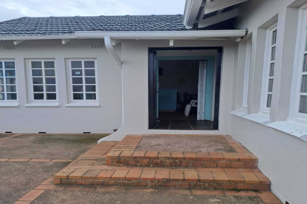 Commercial business to rent in Amanzimtoti - 1WB1734857